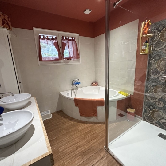  Annonces SAINTSULPICE : Maison / Villa | SAINT-LOUBES (33450) | 220 m2 | 598 000 € 