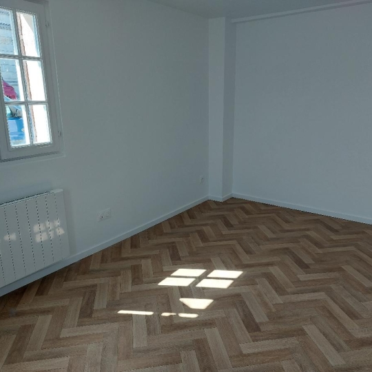  Annonces SAINTSULPICE : Appartement | SAINT-LOUBES (33450) | 18 m2 | 460 € 