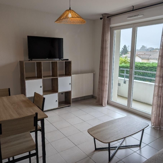  BELLES PROPRIETES D'AQUITAINE : Appartement | VAYRES (33870) | 42 m2 | 670 € 