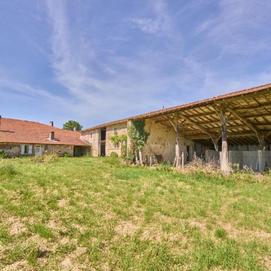  Annonces SAINTSULPICE : Maison / Villa | BEGADAN (33340) | 350 m2 | 190 000 € 