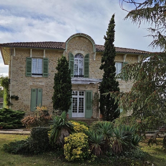  Annonces SAINTSULPICE : Domaines / Propriétés | BORDEAUX (33000) | 244 m2 | 1 260 000 € 