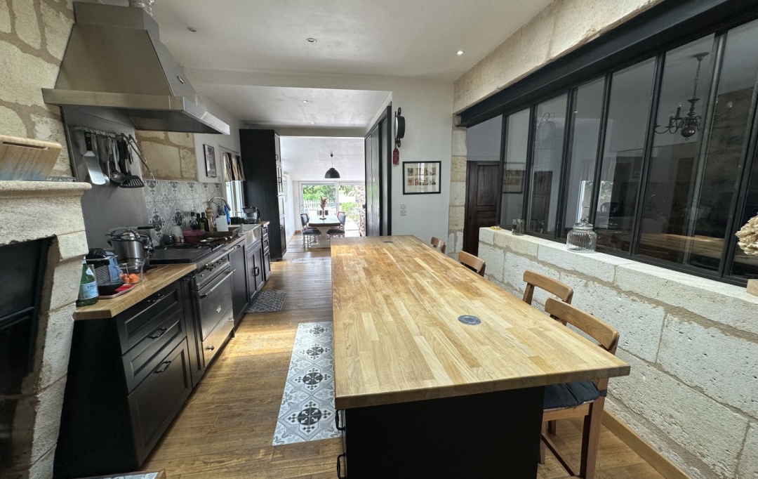 Annonces SAINTSULPICE : Maison / Villa | SAINT-LOUBES (33450) | 220 m2 | 598 000 € 