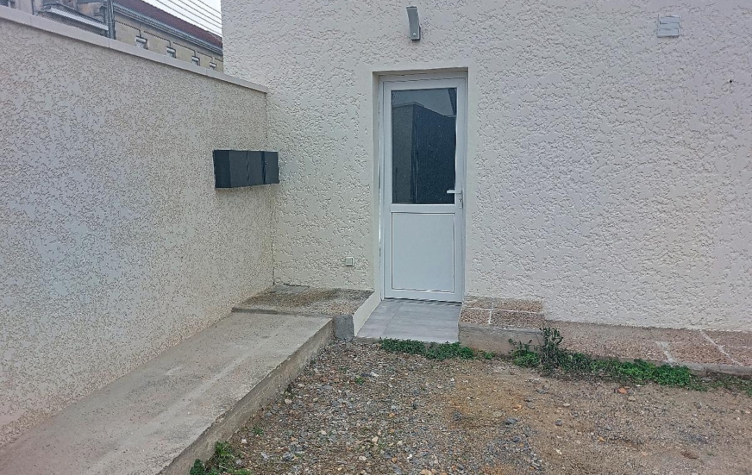 Annonces SAINTSULPICE : Appartement | SAINT-LOUBES (33450) | 18 m2 | 460 € 