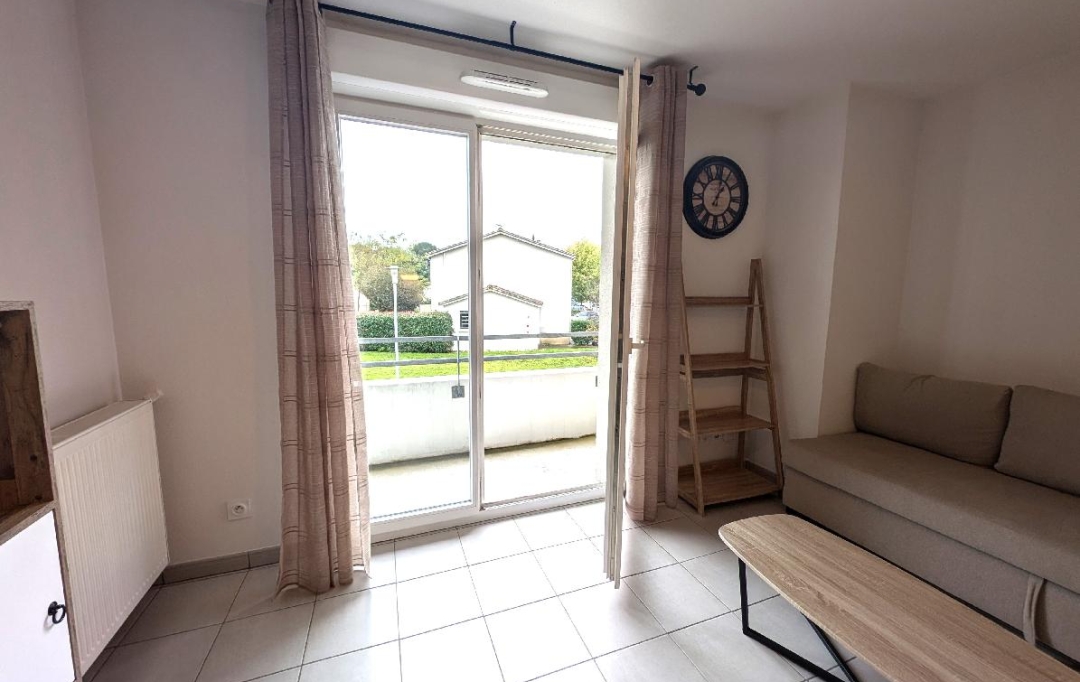 BELLES PROPRIETES D'AQUITAINE : Appartement | VAYRES (33870) | 42 m2 | 670 € 