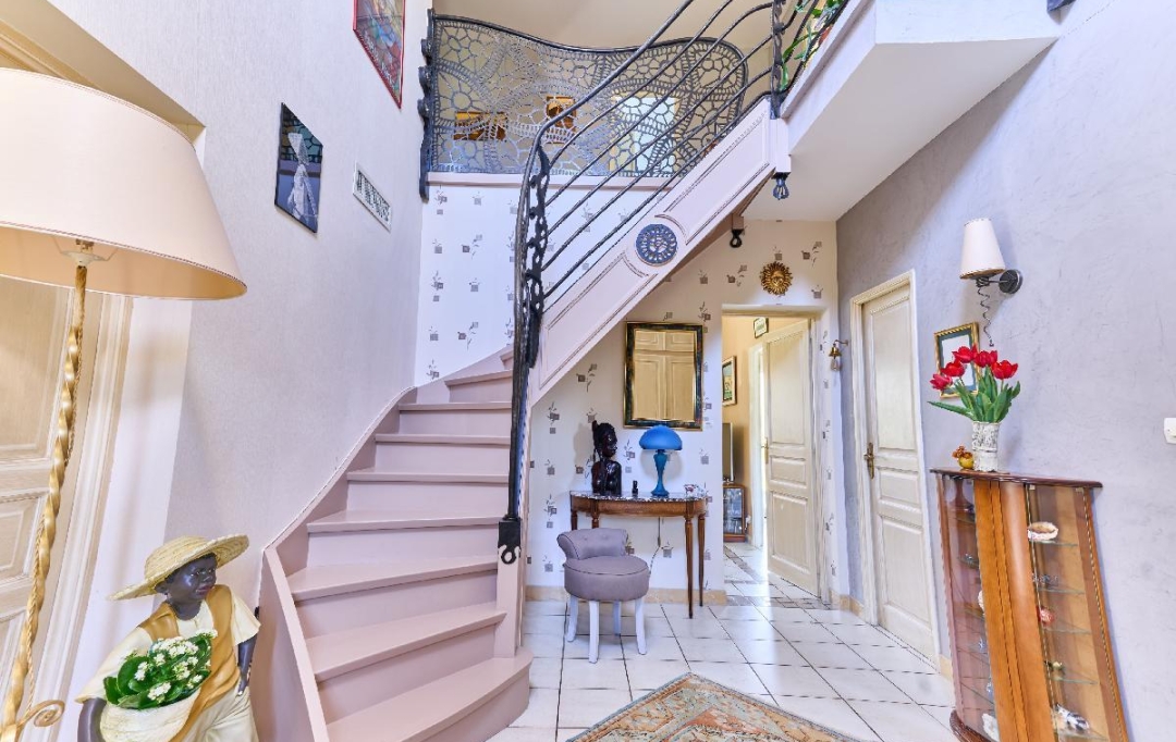 Annonces SAINTSULPICE : Maison / Villa | SAINT-SULPICE-ET-CAMEYRAC (33450) | 209 m2 | 787 500 € 