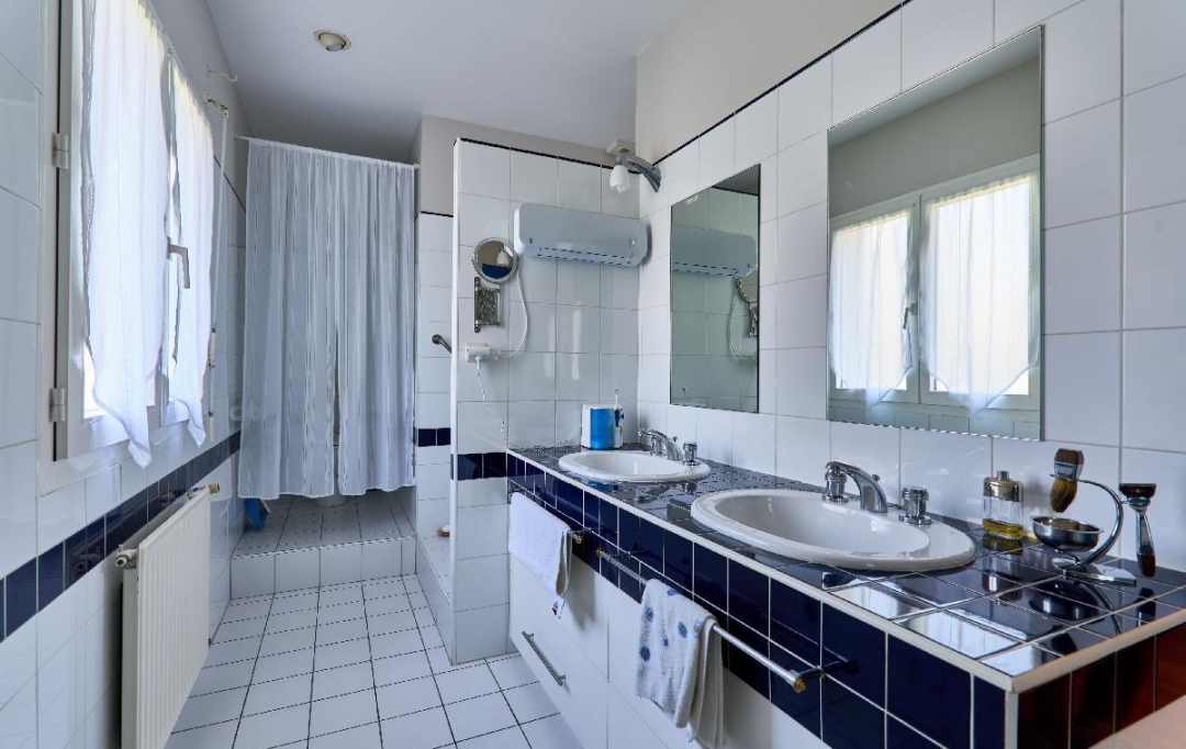 Annonces SAINTSULPICE : Maison / Villa | SAINT-SULPICE-ET-CAMEYRAC (33450) | 209 m2 | 787 500 € 