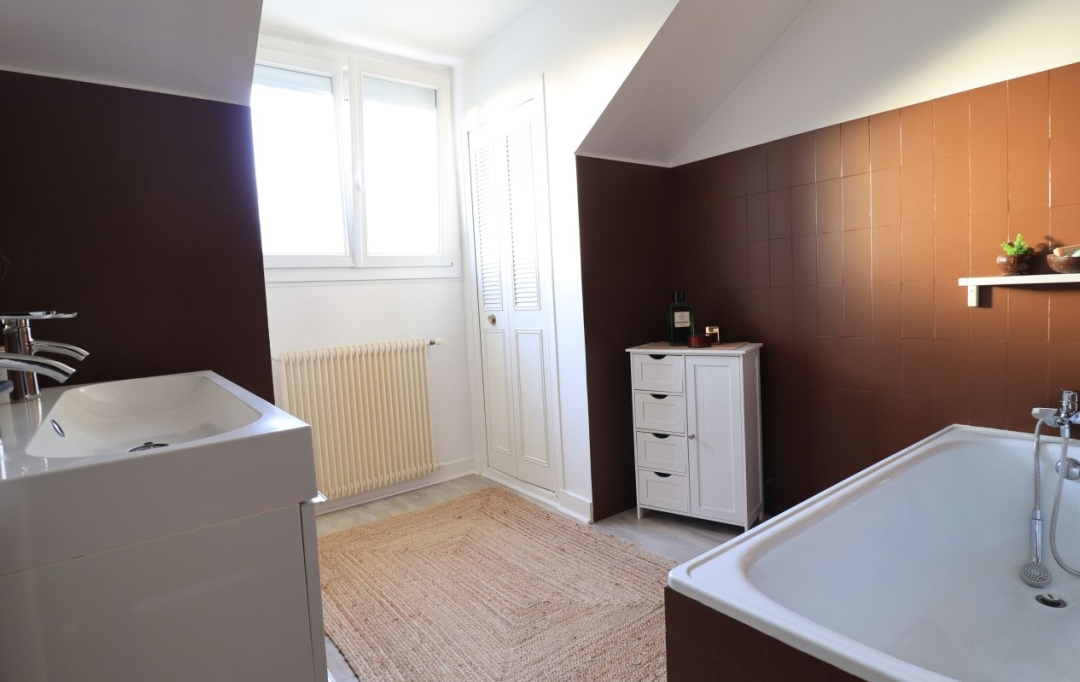 Annonces SAINTSULPICE : Maison / Villa | LORMONT (33310) | 108 m2 | 374 880 € 