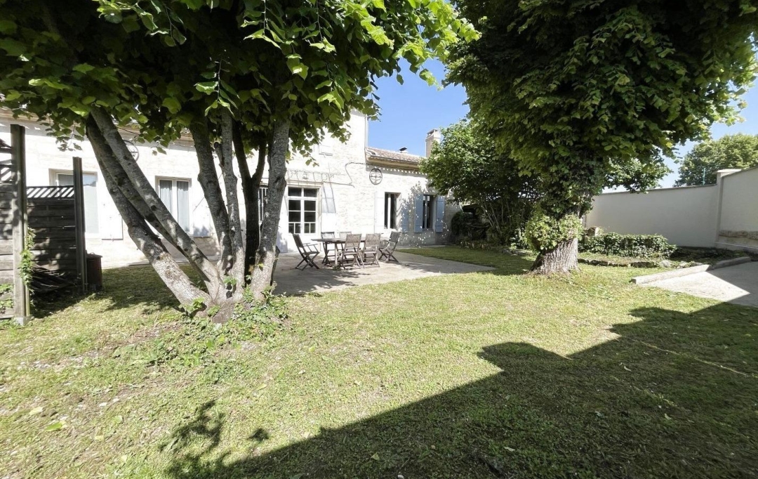 Annonces SAINTSULPICE : Maison / Villa | GENISSAC (33420) | 245 m2 | 549 610 € 