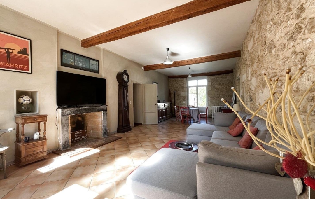 Annonces SAINTSULPICE : Maison / Villa | GENISSAC (33420) | 245 m2 | 549 610 € 