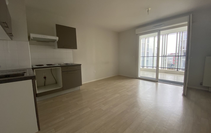 Appartement P2 CENON 41 m2 131 000 € Appartement P2 CENON 41 m2 131 000 €
